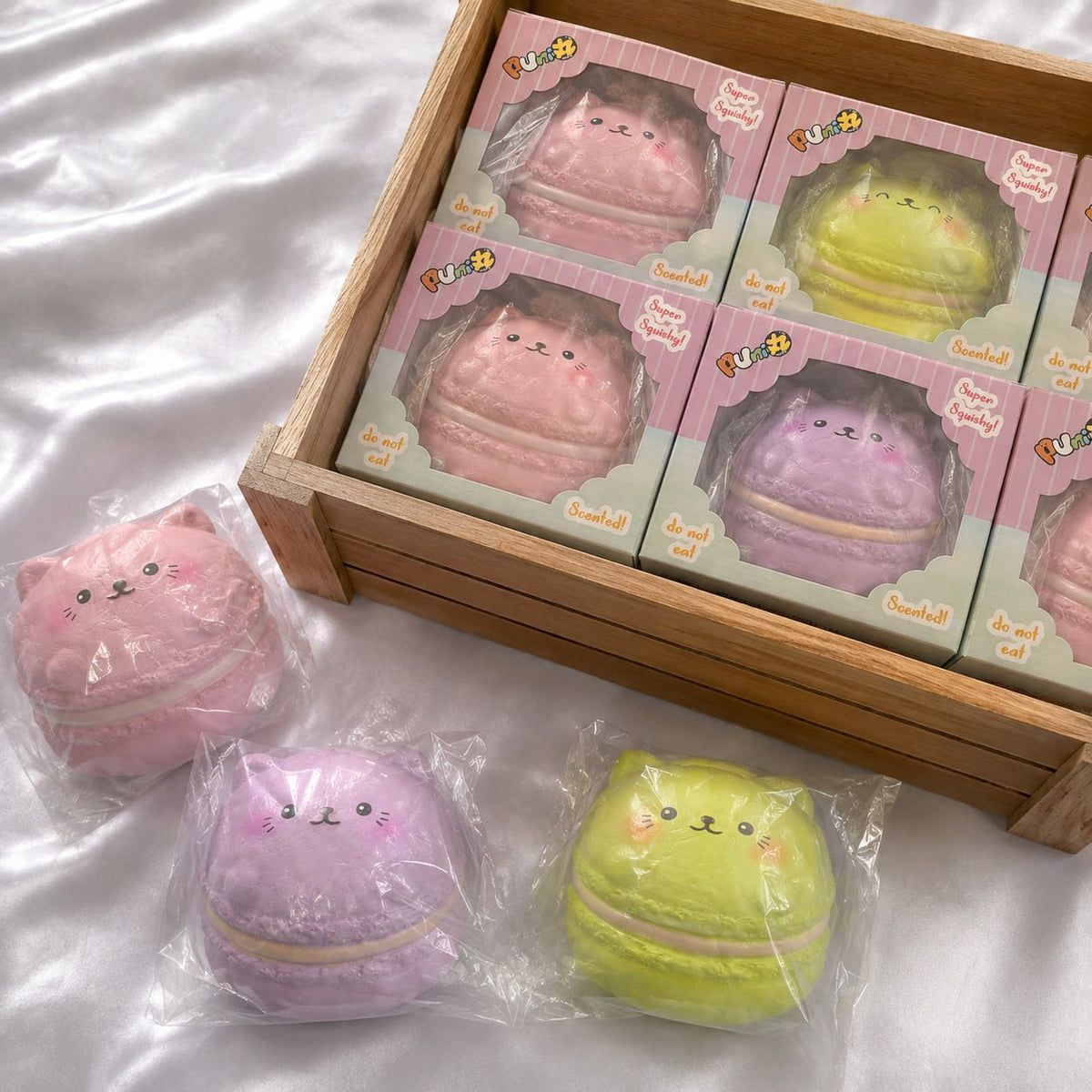 Puni Maru x Craaftyqueen Jumbo Cat Macaron Squishy